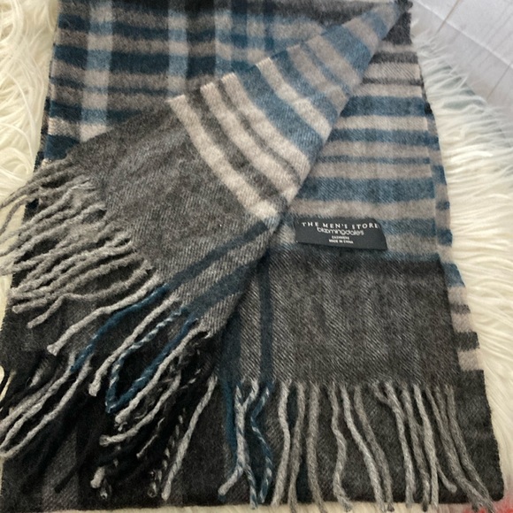 The Men's Store Other - The Men’s Store Bloomingdale’s Cashmere Plaid Scarf Shades of Gray & Teal